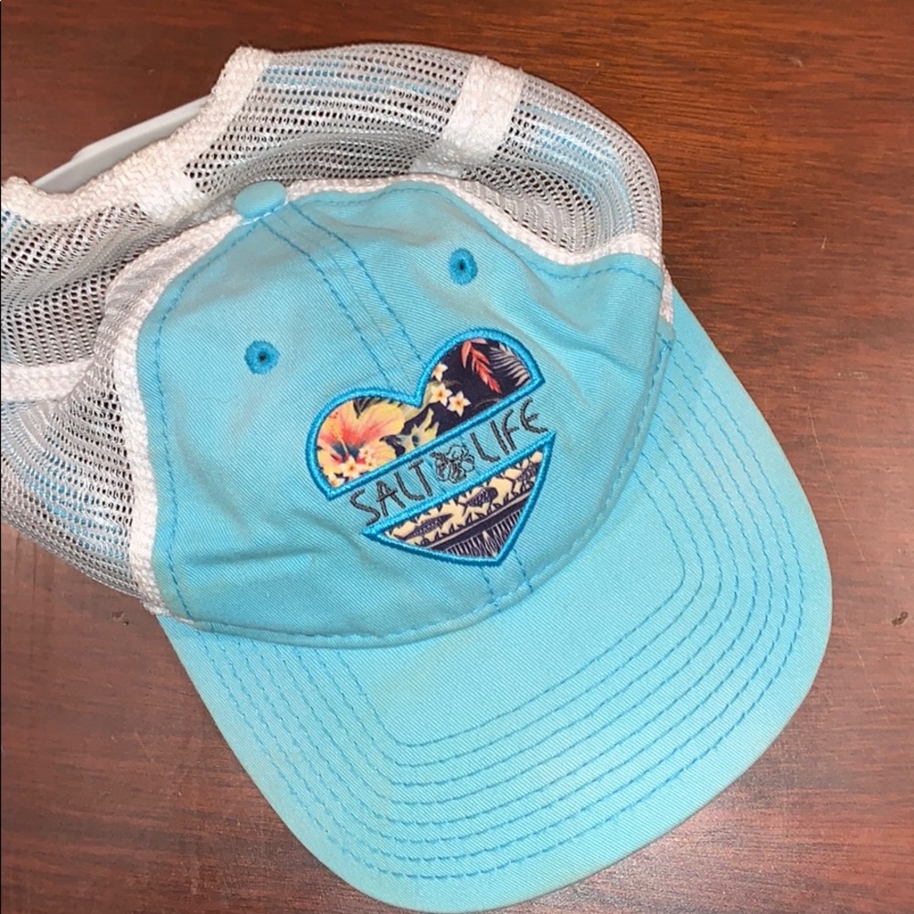 SALT LIFE HAT